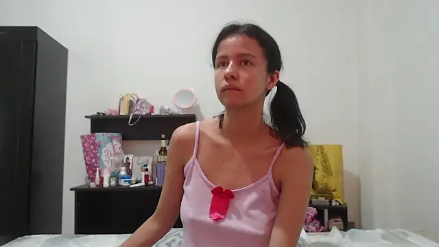 Watch nathaly_jones_ live on EroticFlix - High definition streams