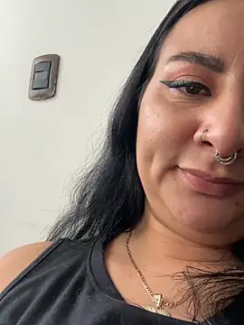 Abril_Luv webcam