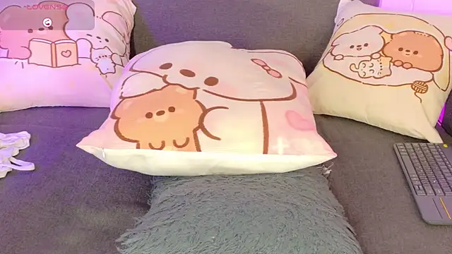 Watch lunitaa0 live on EroticFlix - High definition streams