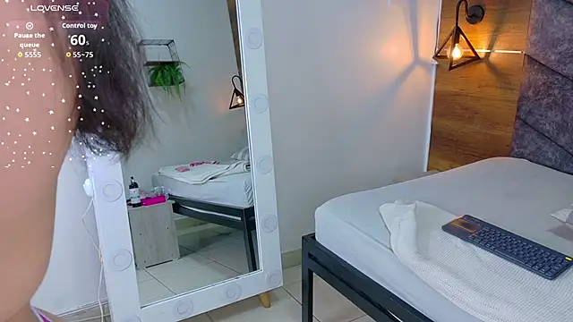 AnnieRouse__ webcam