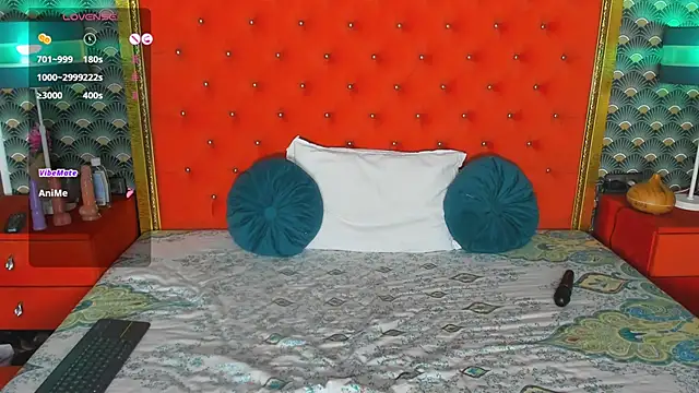 VallerieJones webcam