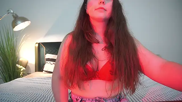MikaFoxy webcam