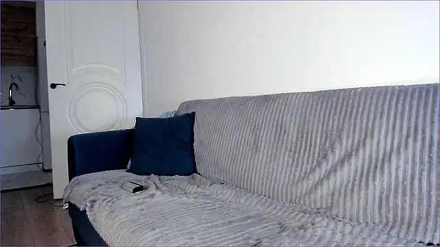 kimiko_ara webcam
