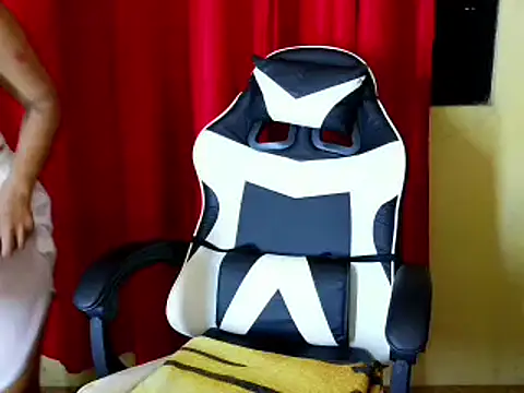 lovelyxmorena webcam