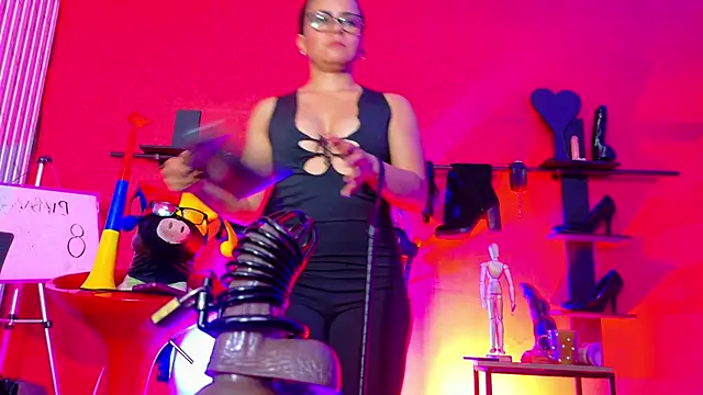 Watch MistressSlut1 live on EroticFlix - High definition streams
