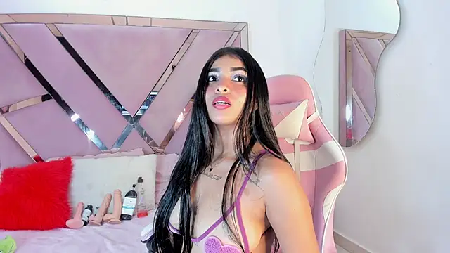 Watch honeyhtx live on EroticFlix - High definition streams