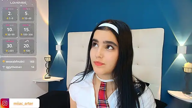 MiaaCarter_ webcam