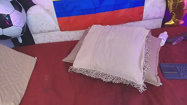_MiaBrown_ webcam