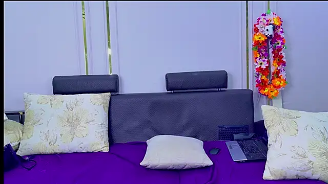 CuteMika webcam