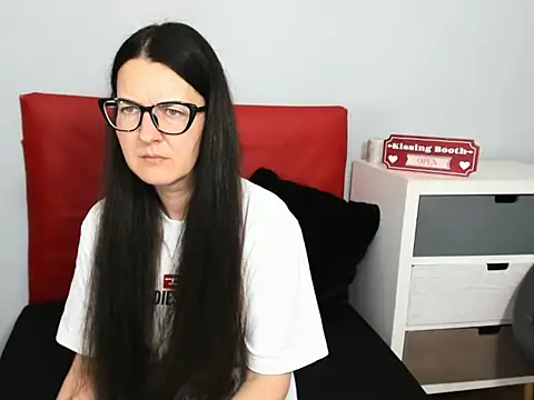nadiaxlove (F milf) - Make my Day ! :)
