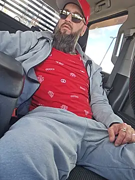 Beardedtattood webcam