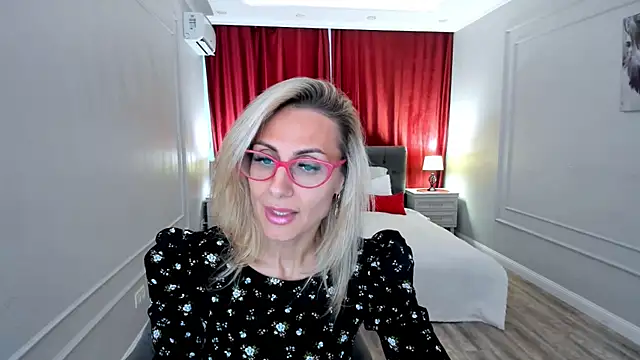 Watch MuseOfStage live on EroticFlix - High definition streams