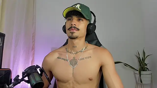 Lukeetaylor webcam