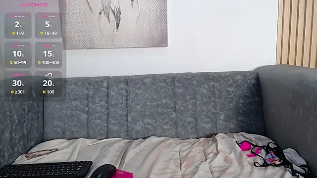 queen_adhara webcam
