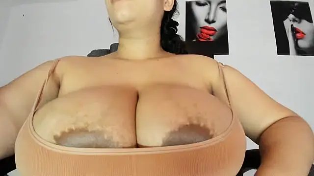 lili_breastxxx webcam