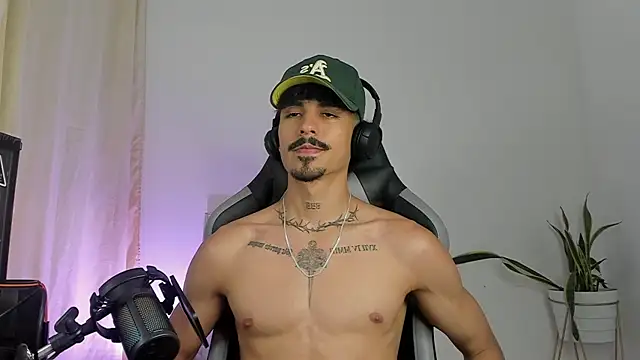 Lukeetaylor webcam