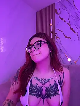 Red_Bunny_v webcam