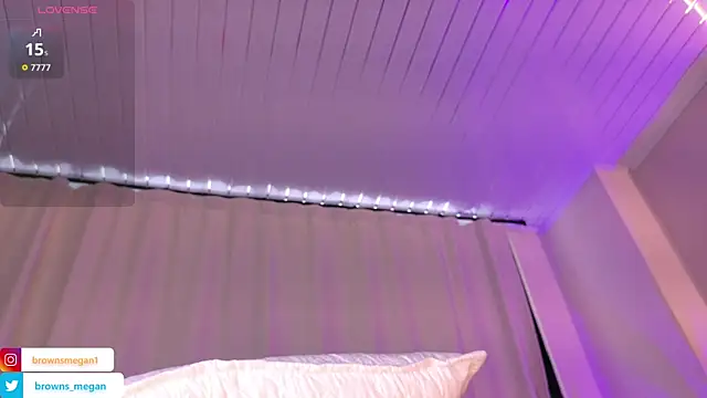 Megan_browns1 webcam