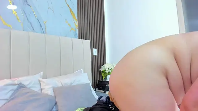 Victoria_Guzman webcam