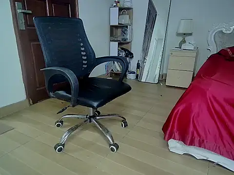 Makemypussysquirt-tsunami webcam