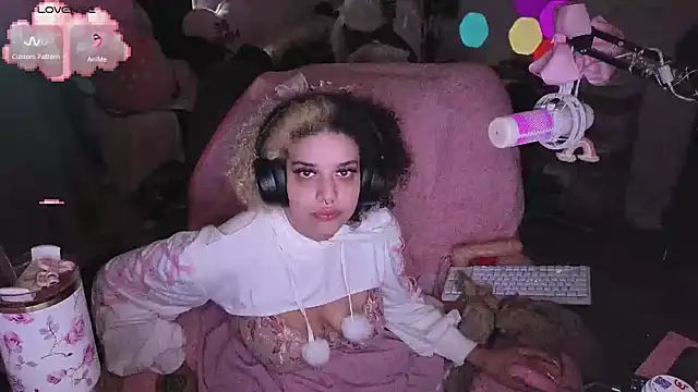 SleepingBeautyBabyGirll webcam