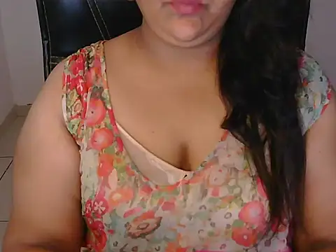 Jenny_lovee webcam