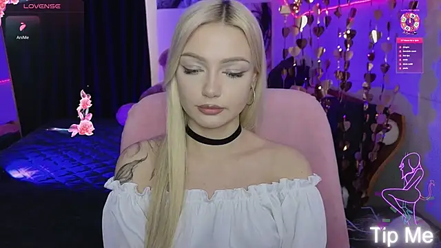 LinaLirian webcam