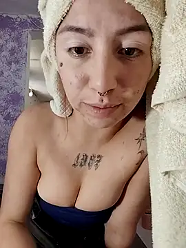 Kitty_Melodi webcam
