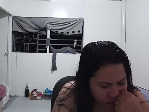 TeaseNPlease_13 webcam