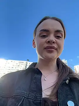 KristiRich webcam