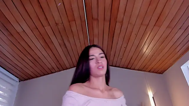 ella__olmos webcam