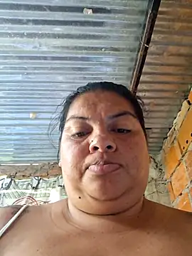 Juli_Powl webcam