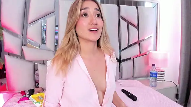 lucy_davies webcam