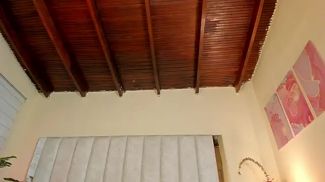 anny_kiut webcam