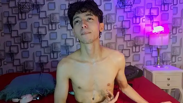 Twink_Sebas7 webcam
