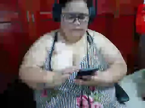 hotlesby4uxxx webcam