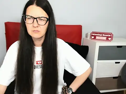 nadiaxlove (F milf) - Make my Day ! :)