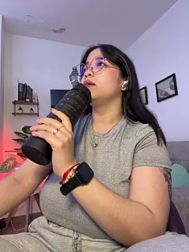 tati_reyess webcam
