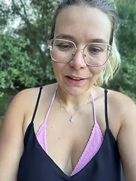 EmyLana webcam