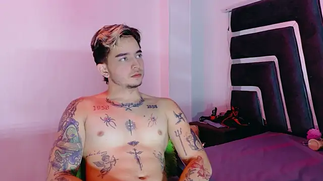 AliceandMax webcam