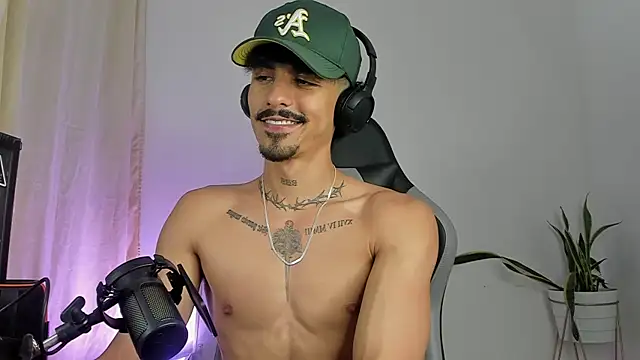 Lukeetaylor webcam