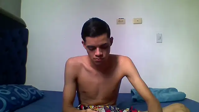 Latinos_2001 webcam