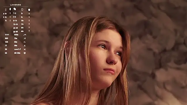 LynHillaire webcam