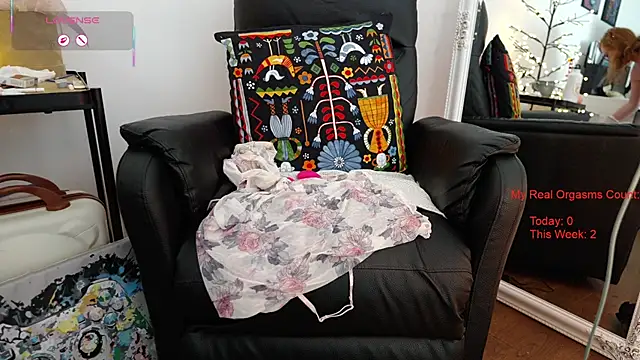 GingerAleMILF webcam