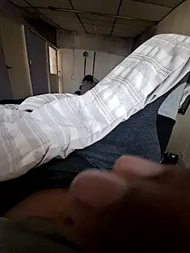 Charlyx-20 webcam