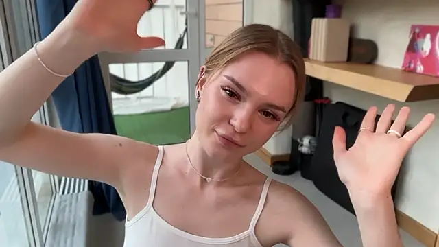 cyberl0ve_ webcam