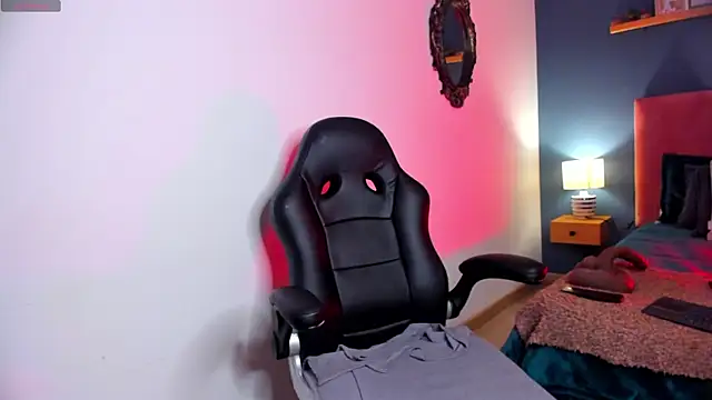 camille_eyes webcam