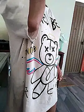 AngelicaStorms webcam