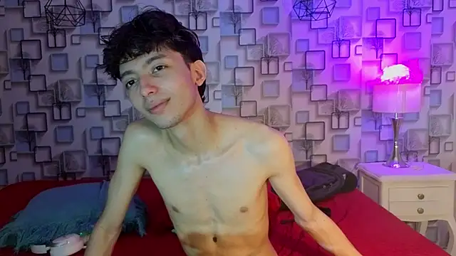 Twink_Sebas7 webcam
