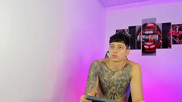 eithan_boy_ webcam